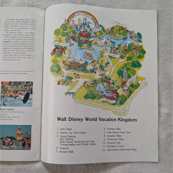 Vintage Walt Disney World Vacation Guide Magazine 70s - Picture 7 of 8